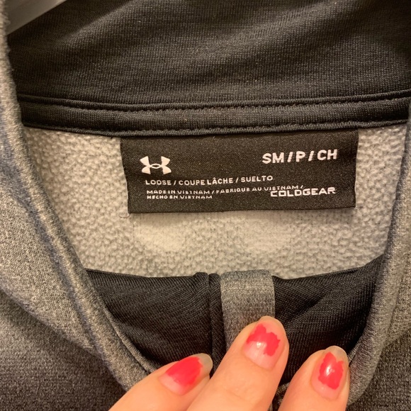 Grey under armour jacket. Never worn - Picture 2 of 3